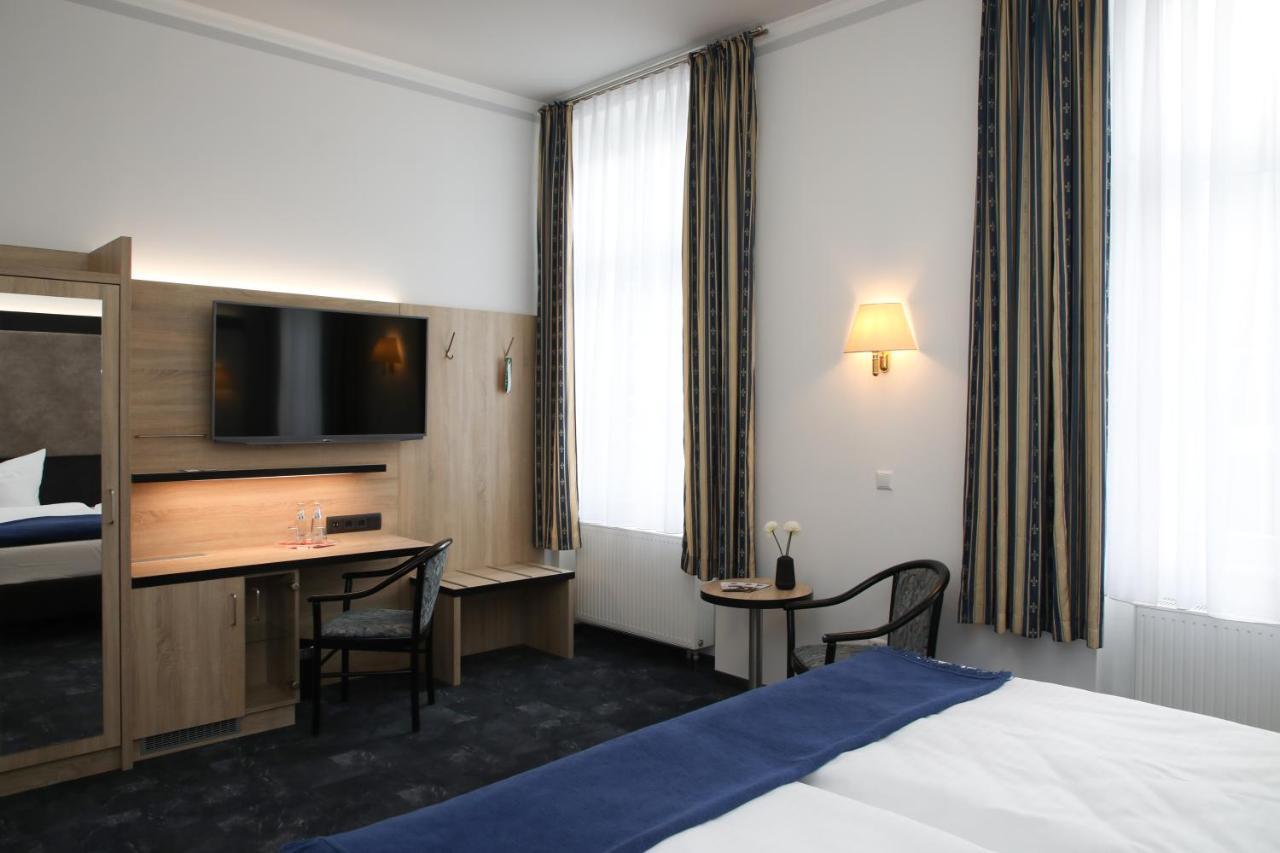Hotel Zur Kulturweberei Финстервалде Екстериор снимка