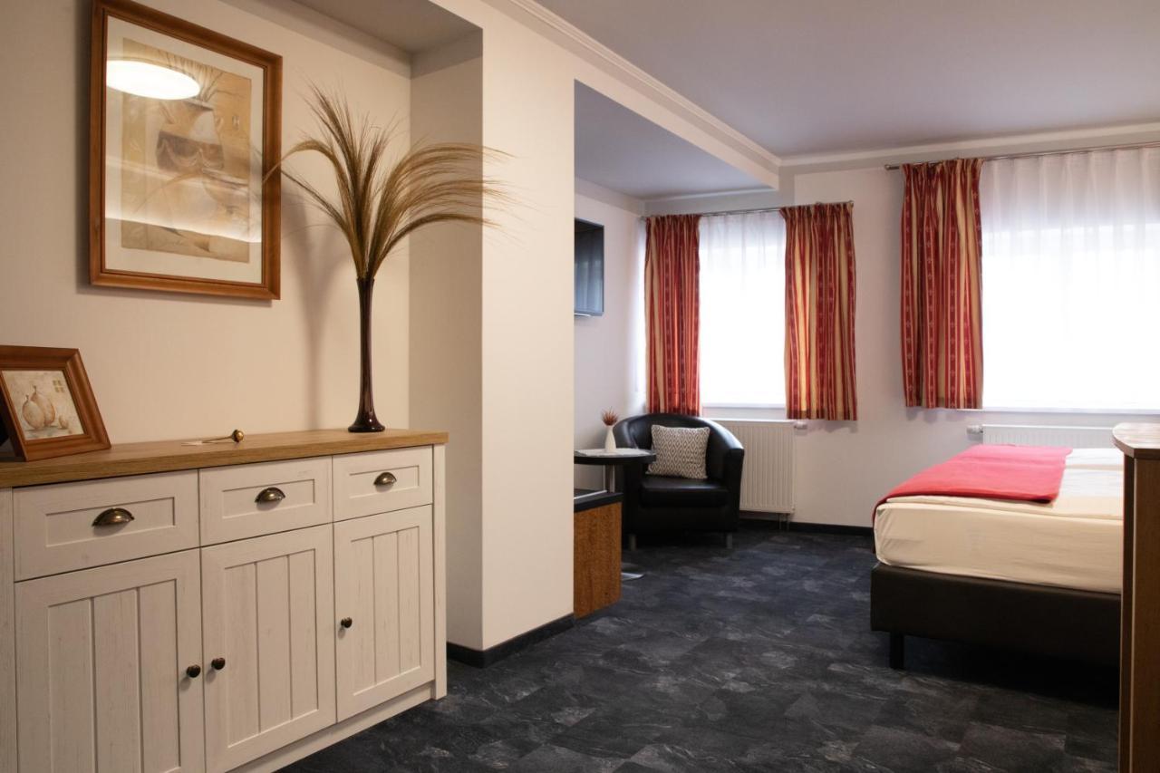 Hotel Zur Kulturweberei Финстервалде Екстериор снимка